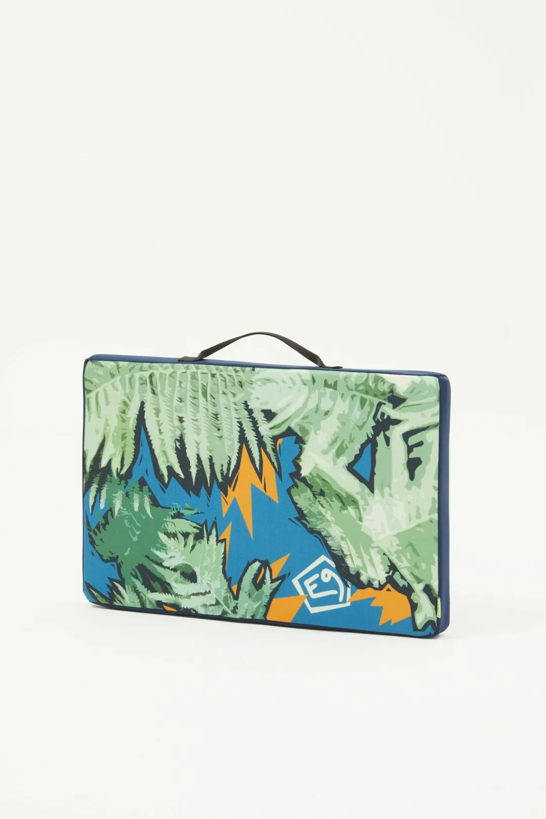 E9 Break - Small Sit Start Clearance